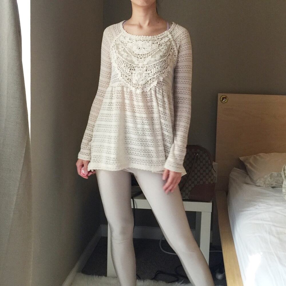 NWT Clover + Scout Long Sleeve Lace Top.-CA1